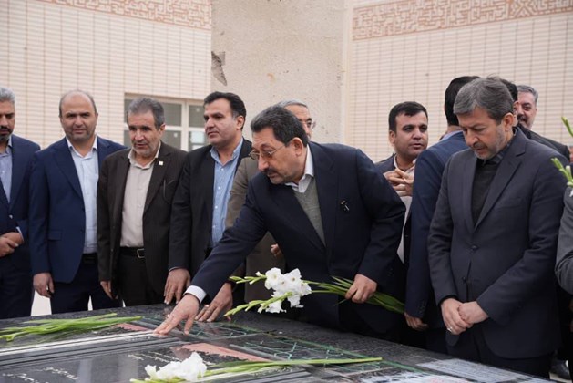 سفر وزیر صمت به کاشان/ بررسی ظرفیت‌های بخش تولید و پیگیری مشکلات صنعتگران و فعالان اقتصادی