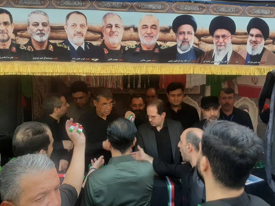 حضور معاون وزیر صمت و مدیرعامل ایزیپو به همراه مدیرعامل شرکت شهرک‌های صنعتی تهران در جمع خادمان موکب مشترک وزارت صمت و خدمت رسانی به مردم