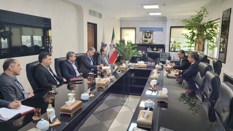 پیگیری راهکارهای تامین منابع مالی برای حمایت از بخش تولید از طریق تسهیلات بانکی
